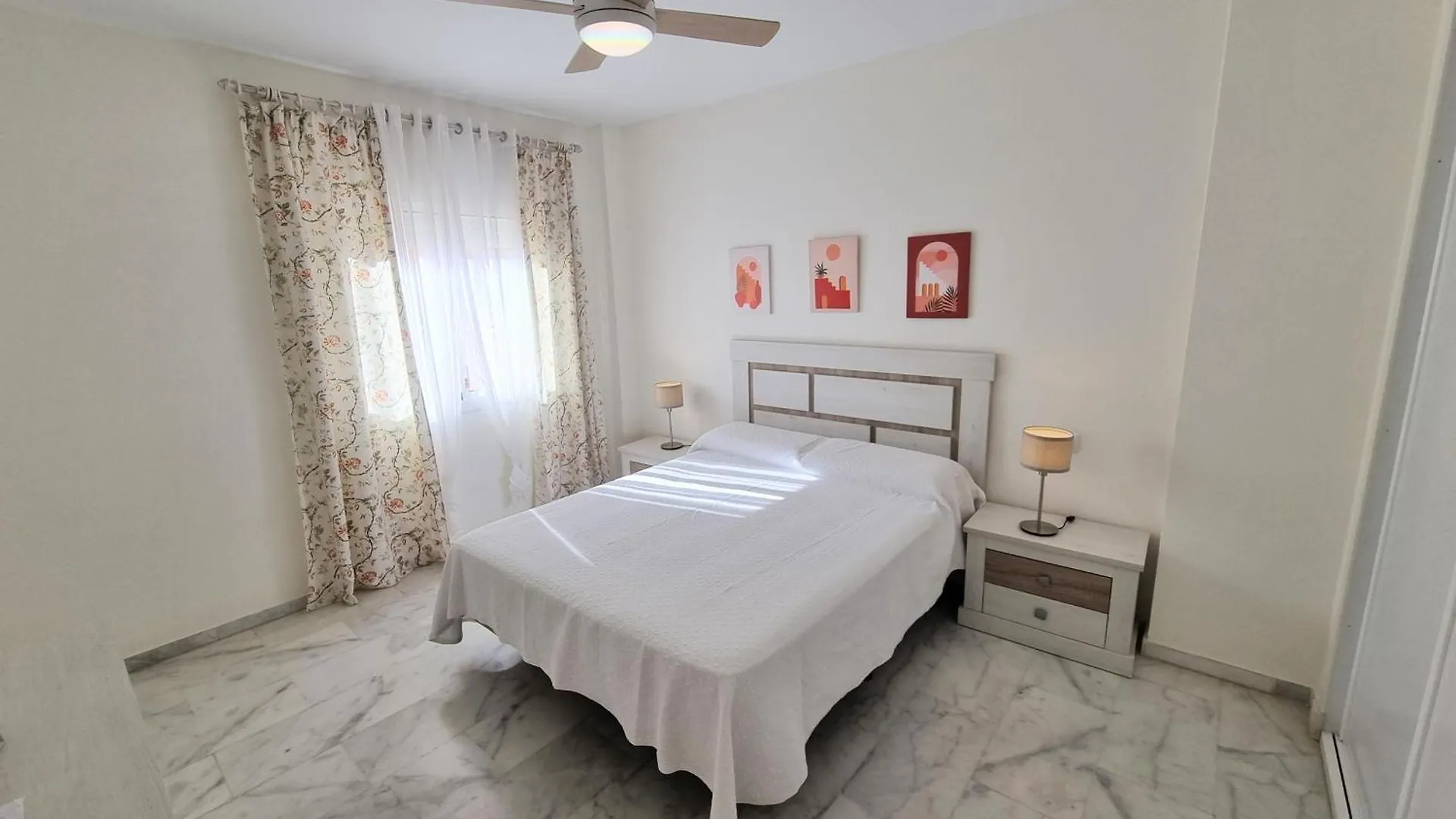 Golf & Resort Apartment In La Reserva De Marbella Hiszpania